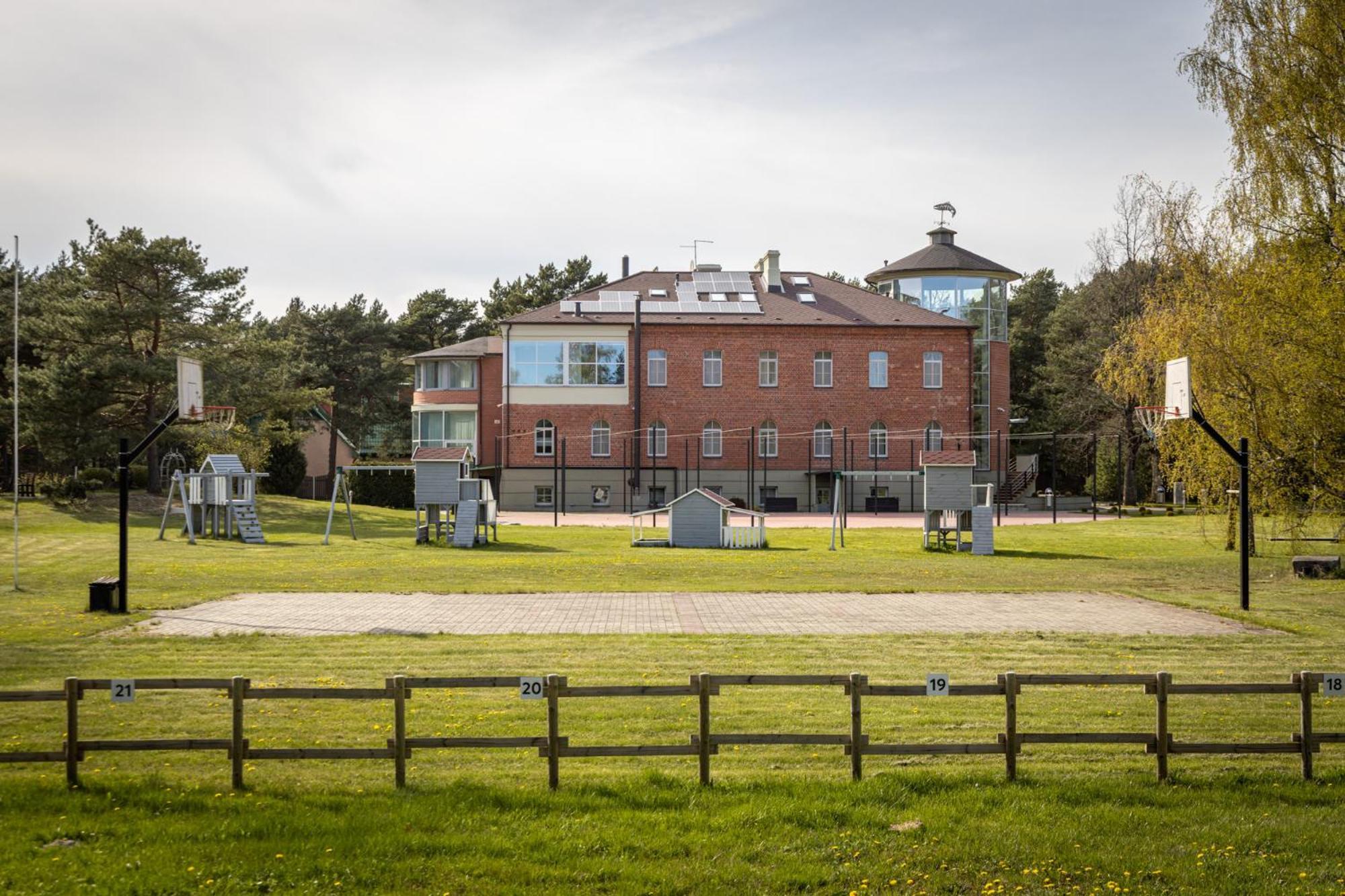Roze Village Jurnieka Ligzda Perkone Екстер'єр фото